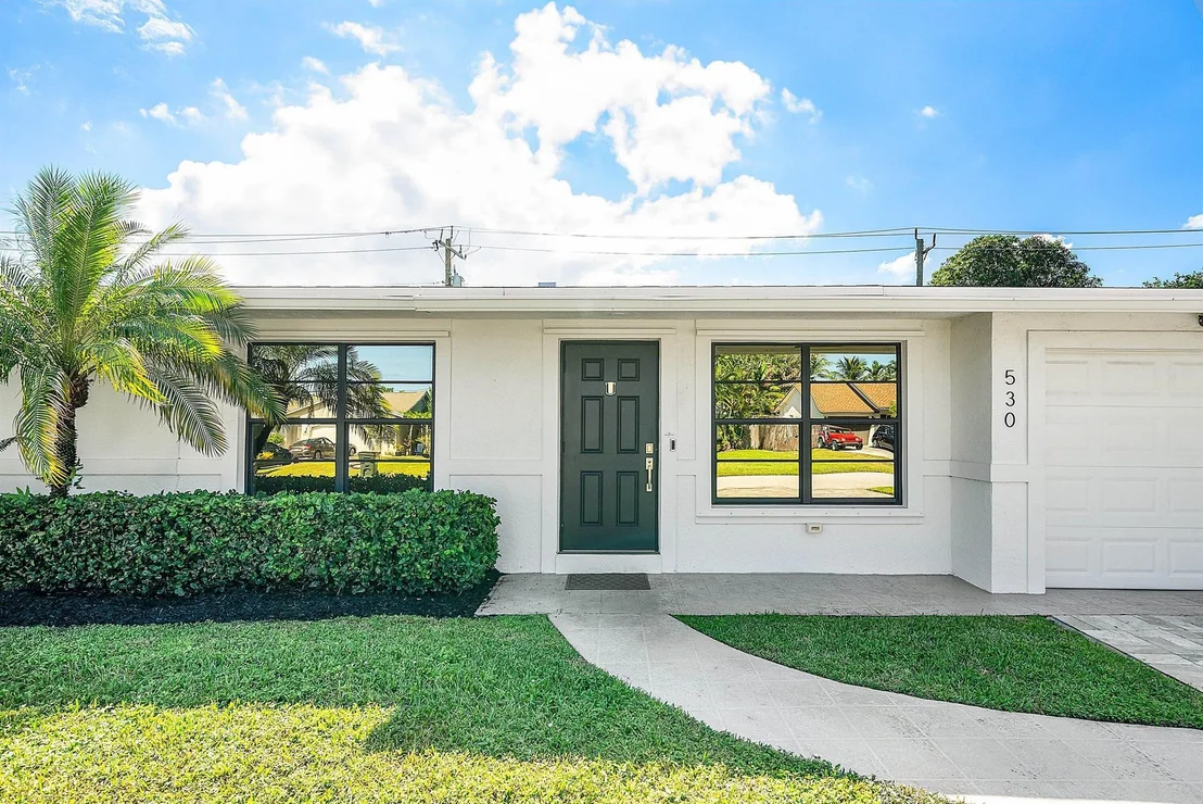 Photo of 530 Heron Drive