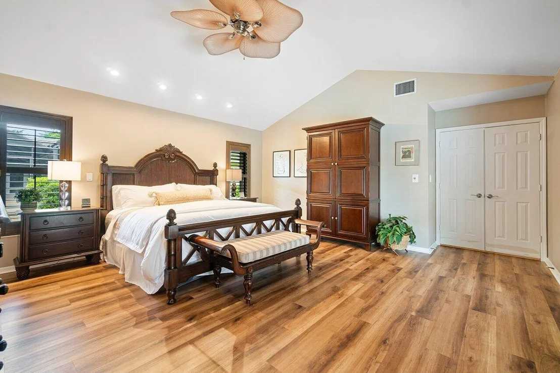 Photo of 2413 NW 40th Circle