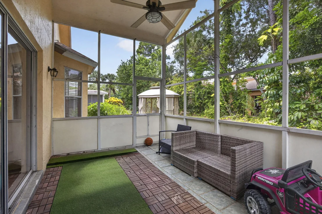 Photo of 120 Paddock Lane