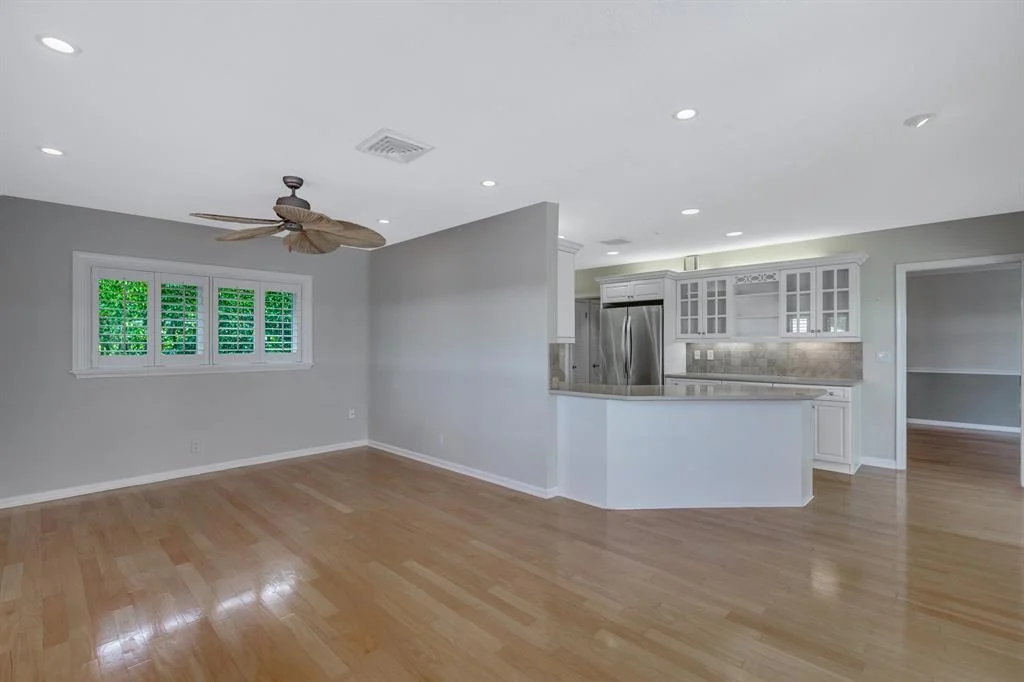 Photo of 744 Peachtree Lane