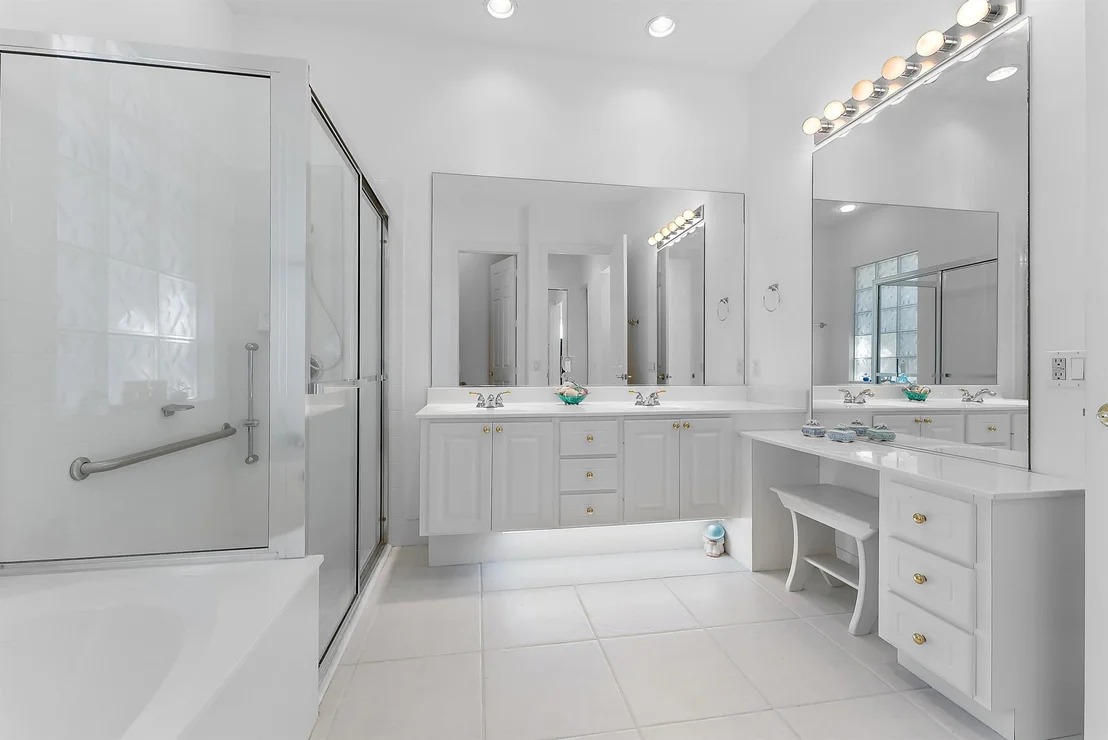 Photo of 213 Barbados Drive