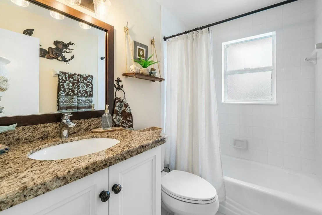 Photo of 121 Deerfield Drive