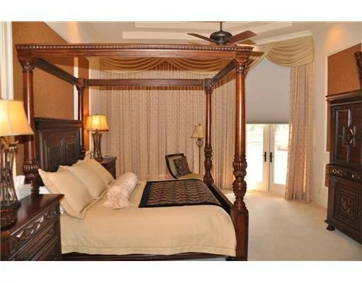 Photo of 4185 Live Oak Boulevard