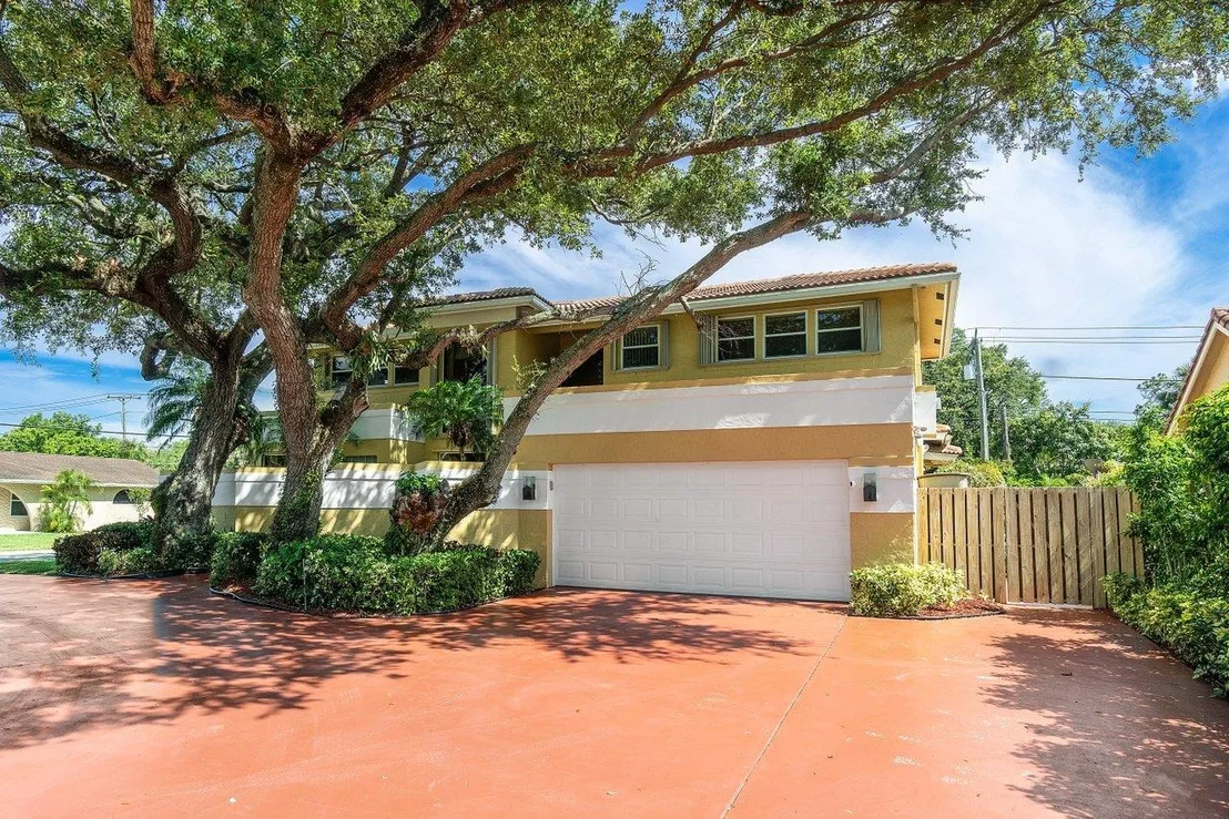 Photo of 1801 Isabel Oeste Road