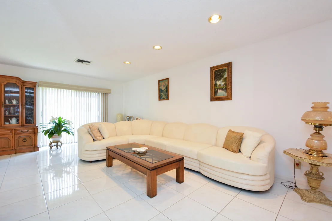 Photo of 6133 Stanley Lane