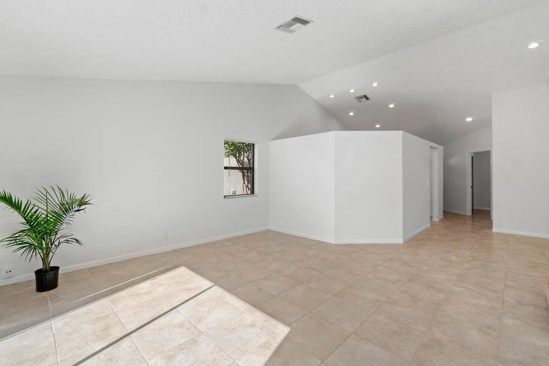 Photo of 98 Azalea Circle