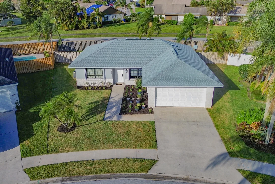 Photo of 110 Stillwater Circle