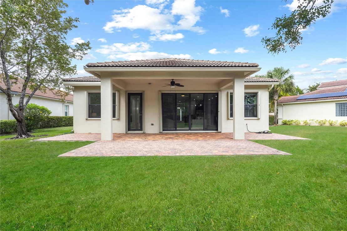 Photo of 9428 Isles Cay Drive