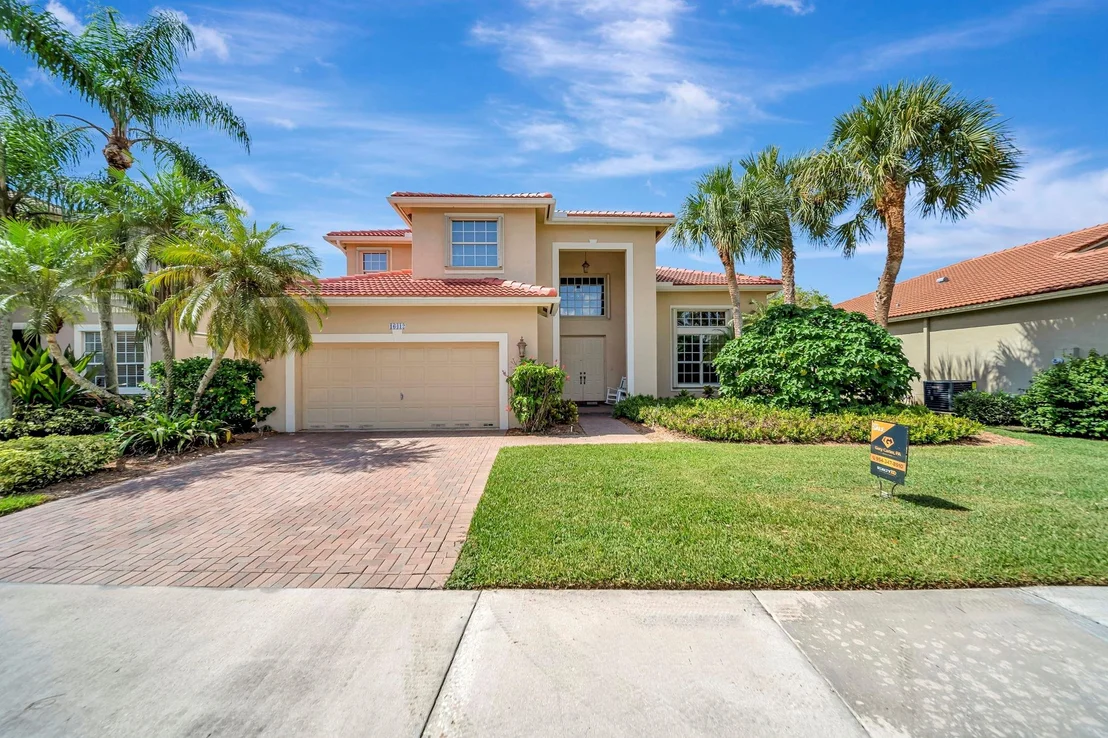 Photo of 16412 Diamond Place