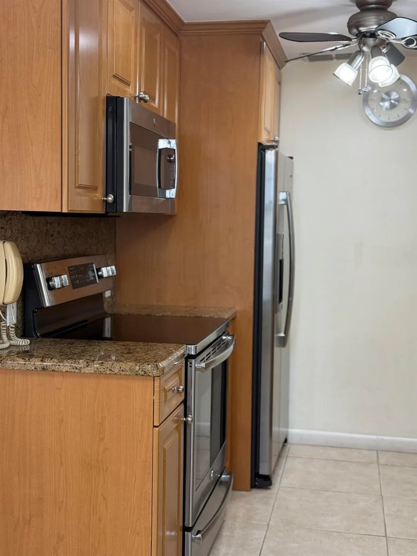 Photo of 2071 Exeter D