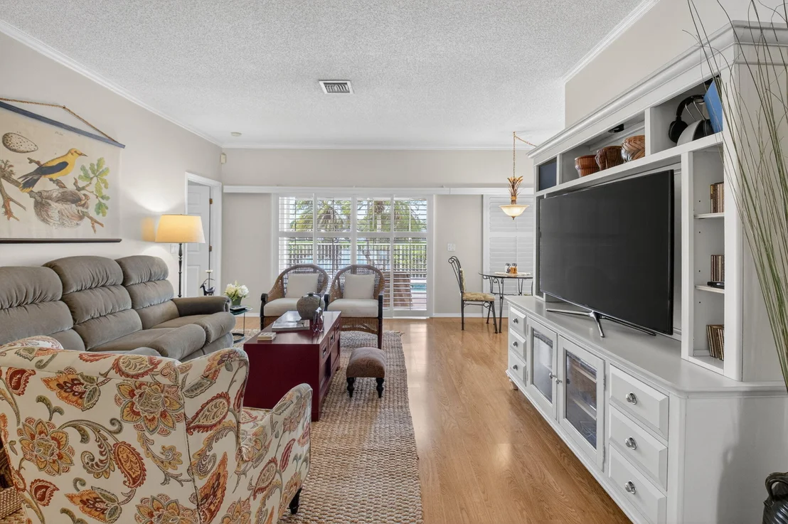 Photo of 10833 Madison Drive