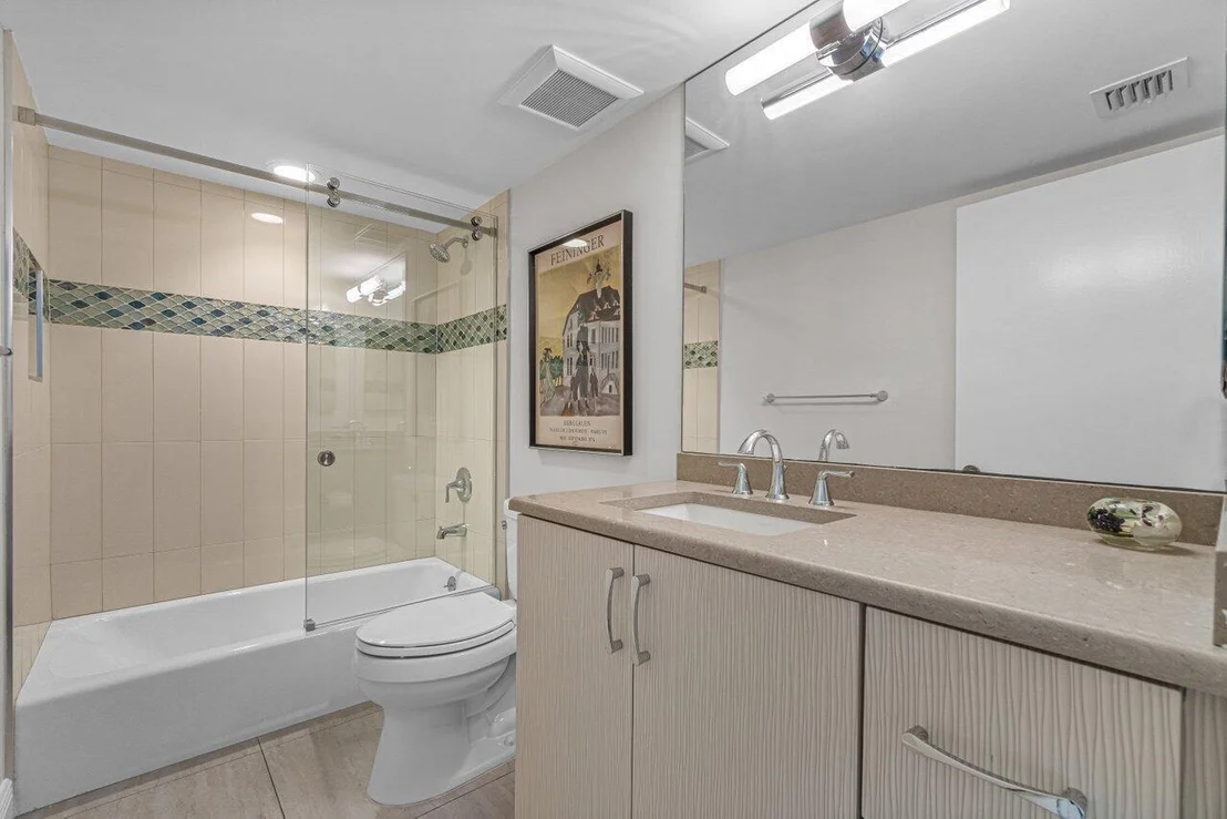 Photo of Unit B708 at 4001 N Ocean Boulevard