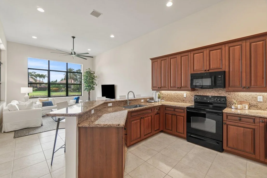 Photo of 6927 Boscanni Drive