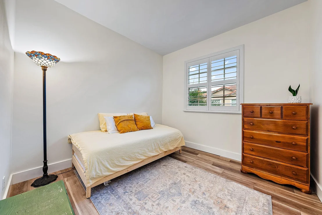Photo of Unit J at 105 Lighthouse Circle