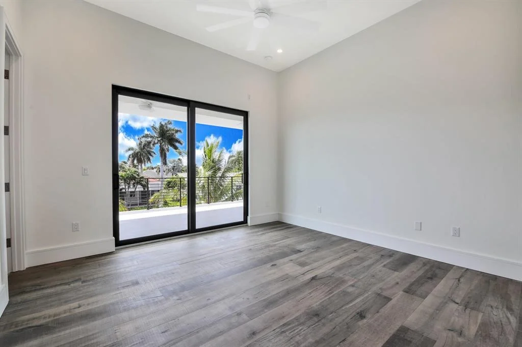 Photo of 960 Banyan Drive
