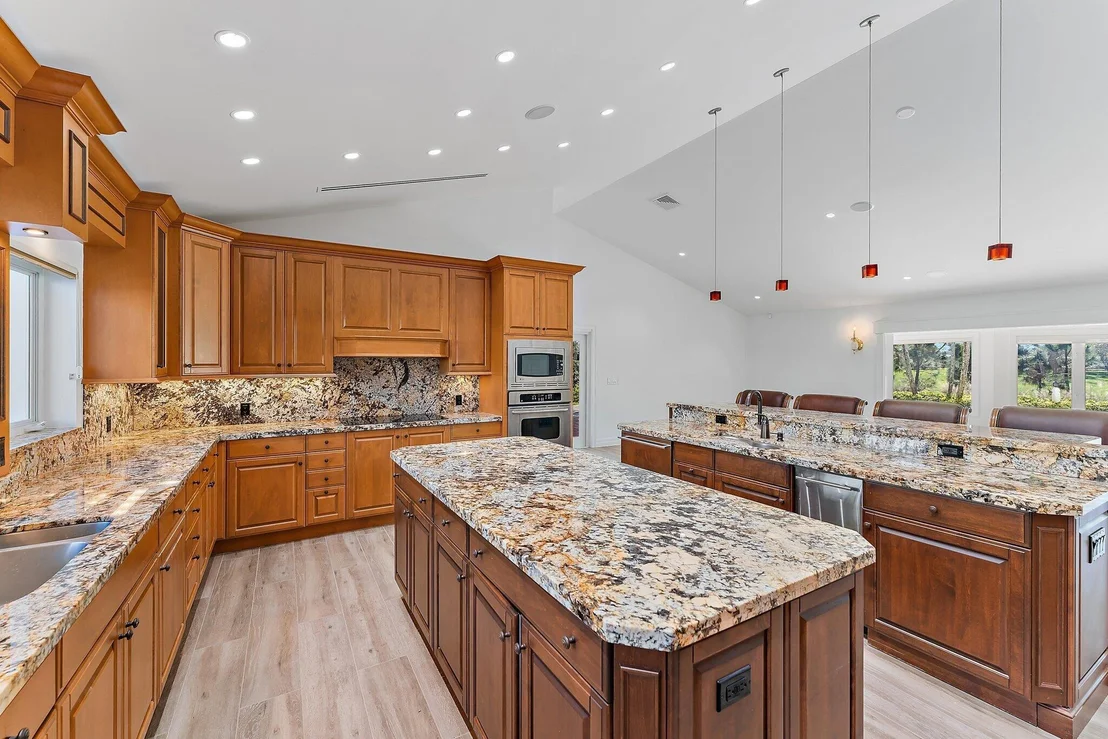 Photo of 209 Fairway W