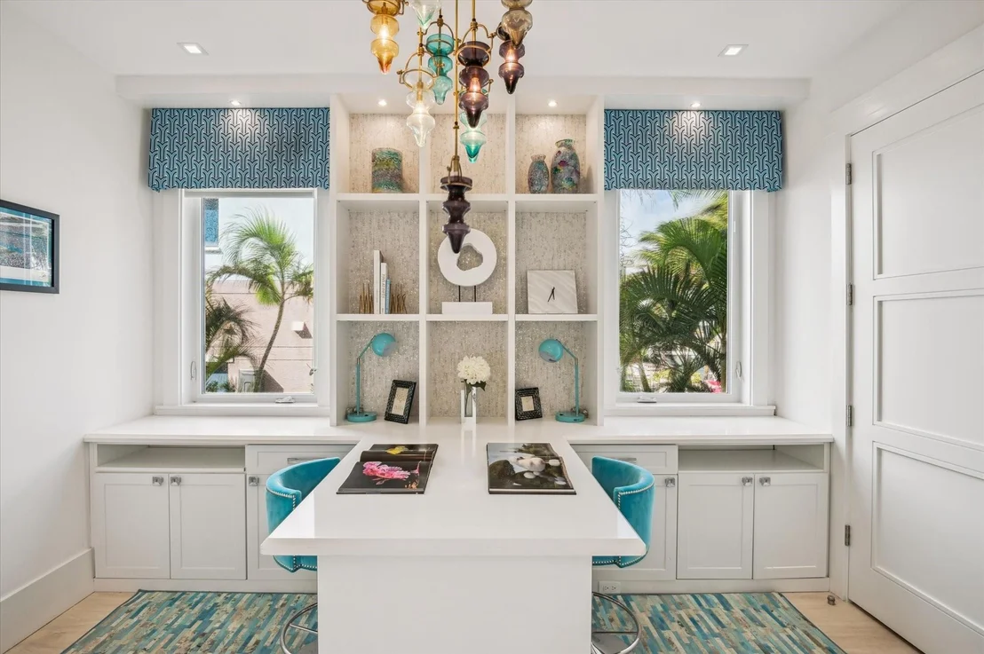 Photo of 2400 Bay Drive