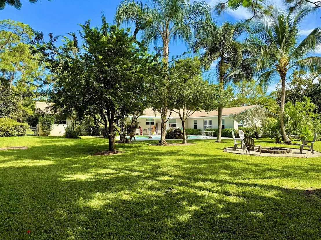 Photo of 17827 126 Terrace N