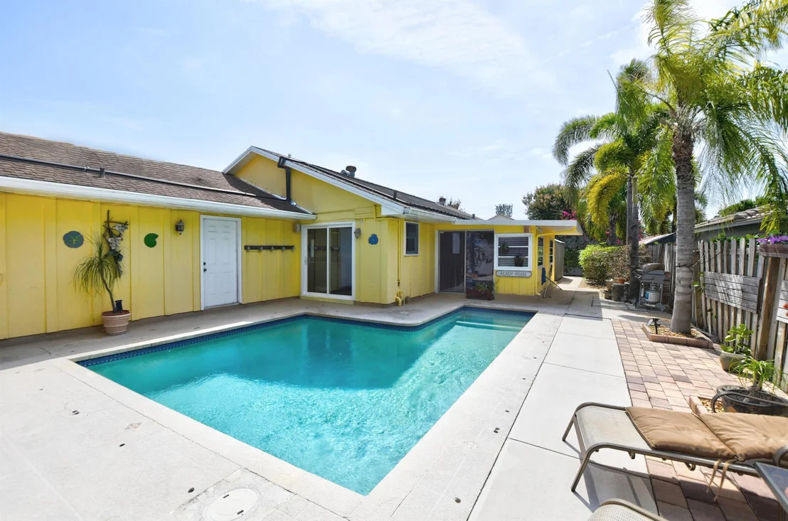 Photo of 1599 Isabel Este Road