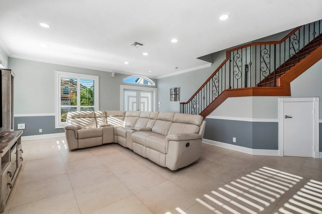 Photo of 10824 La Salinas Circle