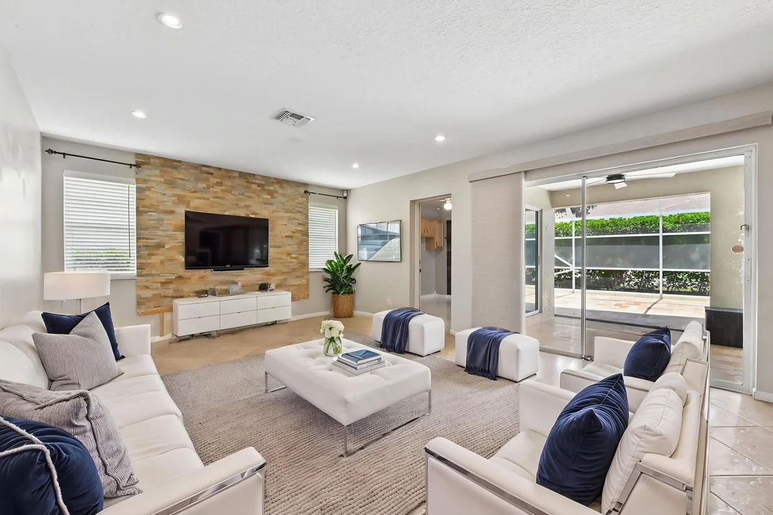 Photo of 1163 Peninsula Way