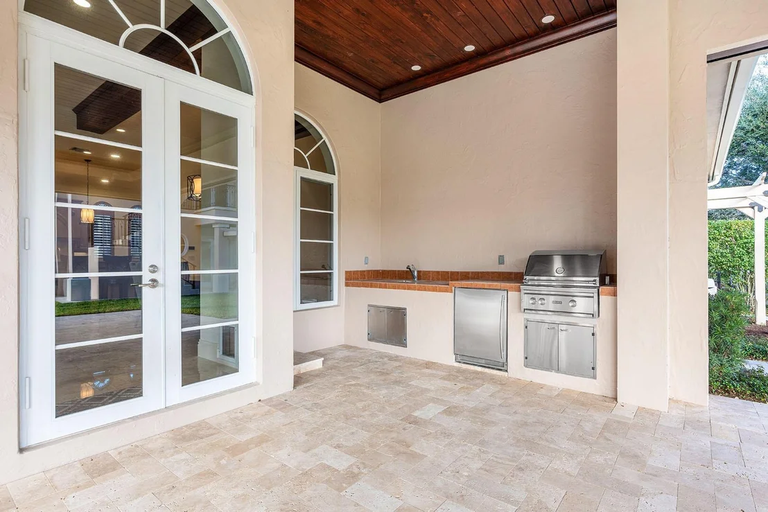 Photo of 384 Royal Palm Way