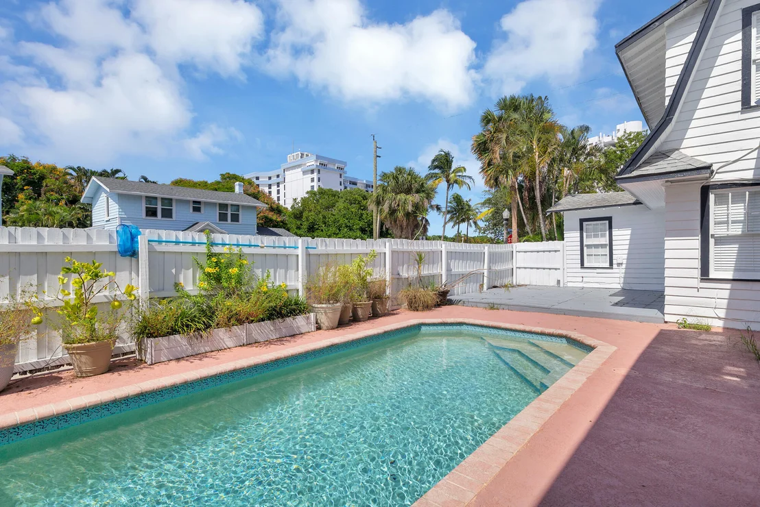 Photo of 3901 Washington Road