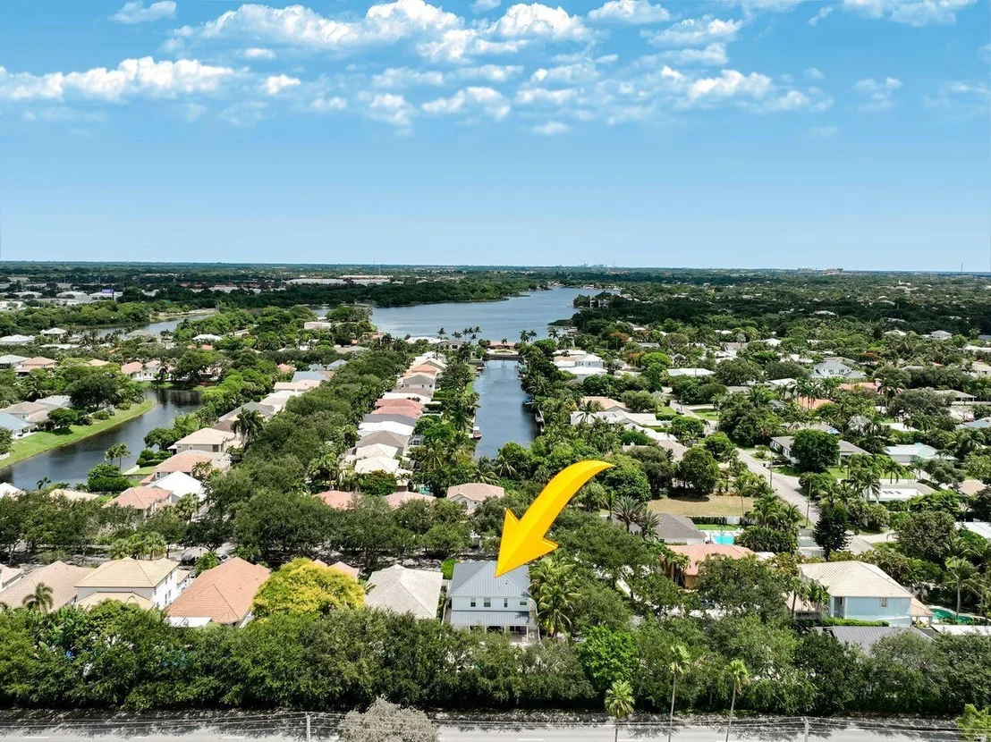 Photo of 980 Delray Lakes Drive