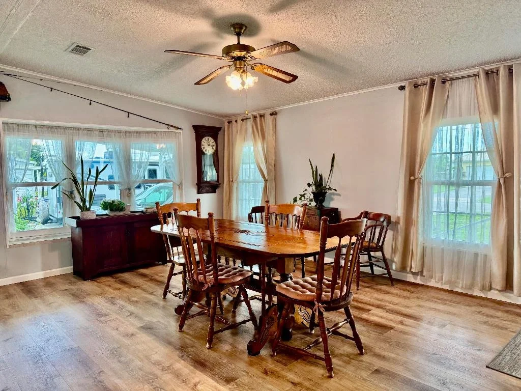 Photo of 1903 SE 30th Street S