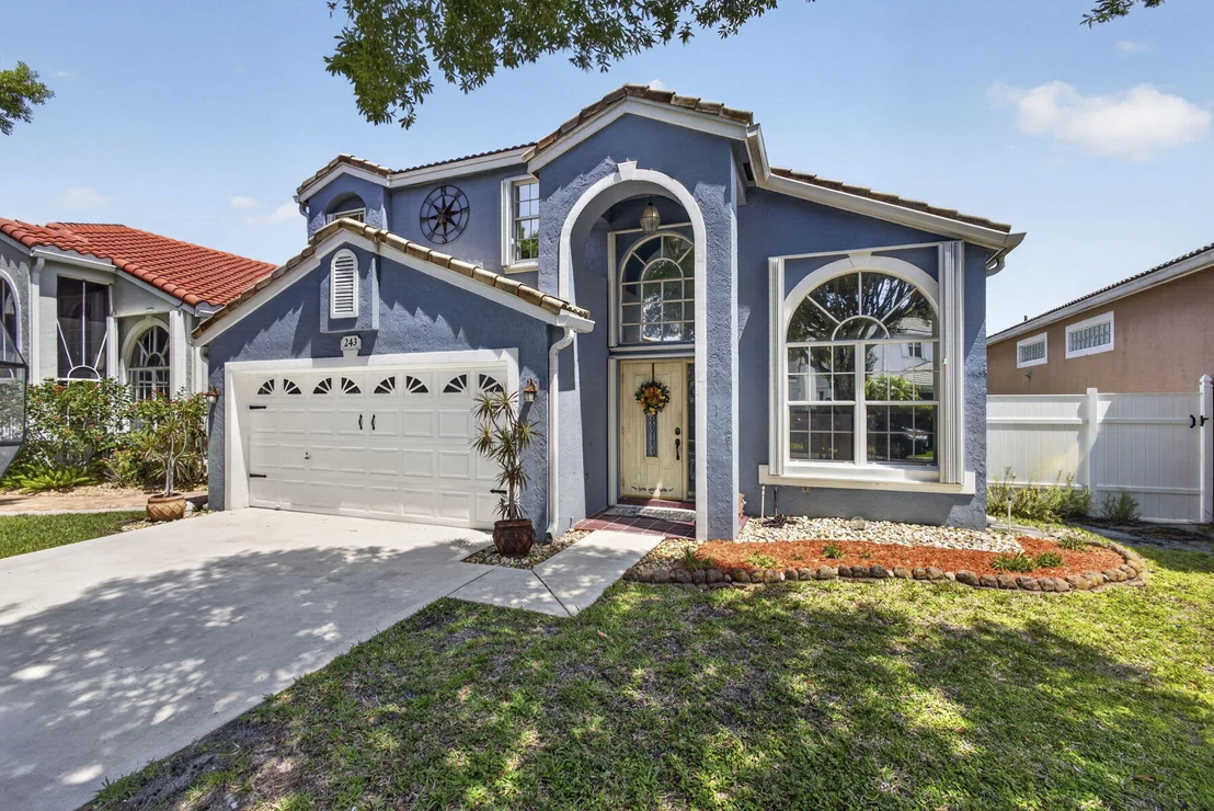 Photo of 243 WEDGEWOOD Circle
