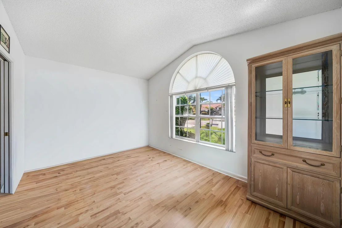 Photo of 5197 Rosen Boulevard