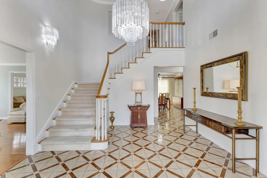 Photo of 1141 Pine Point Road