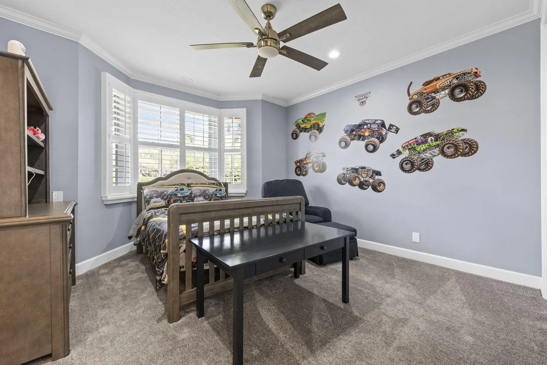 Photo of 7900 N Upper Ridge Drive