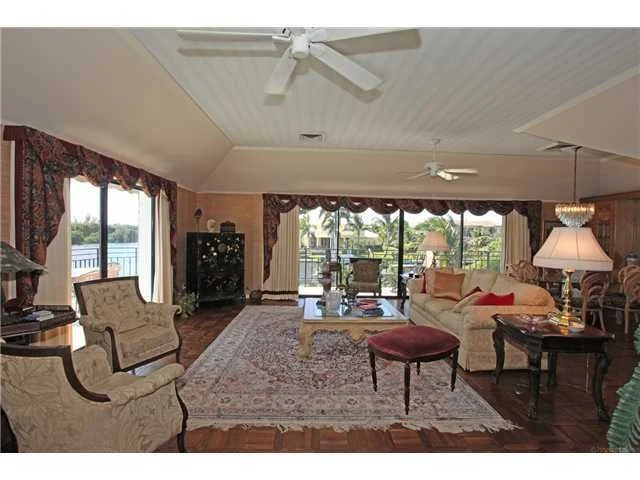 Photo of 960 Indigo Point