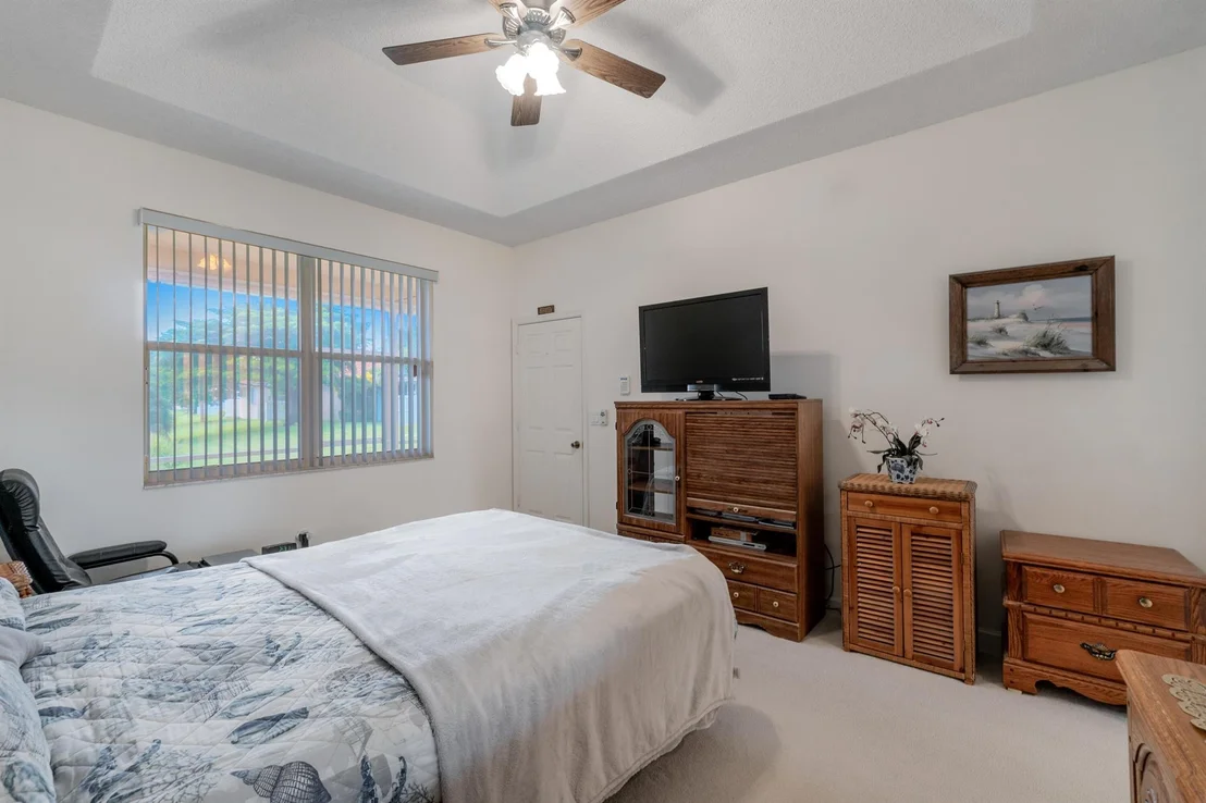 Photo of 10827 Madison Drive