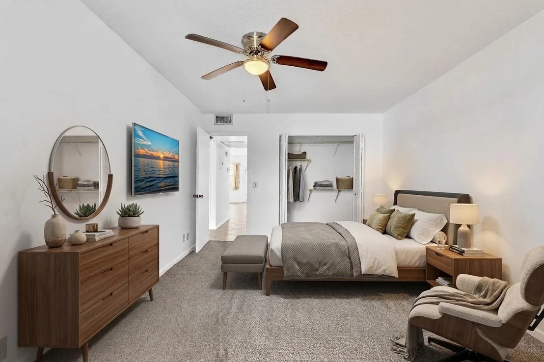 Photo of 3076 Cornwall D