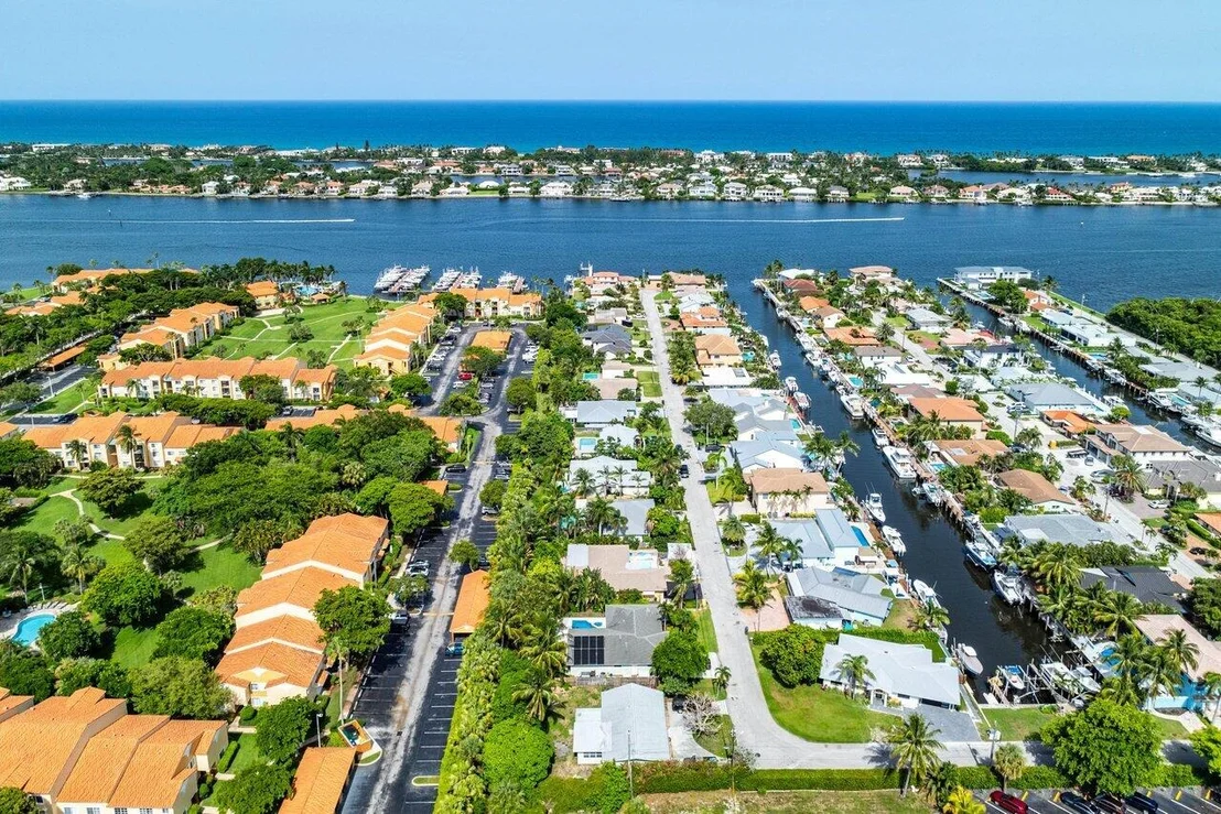 Photo of 130 Lucina Drive
