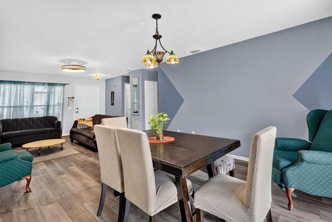 Photo of 6672 Campanilla