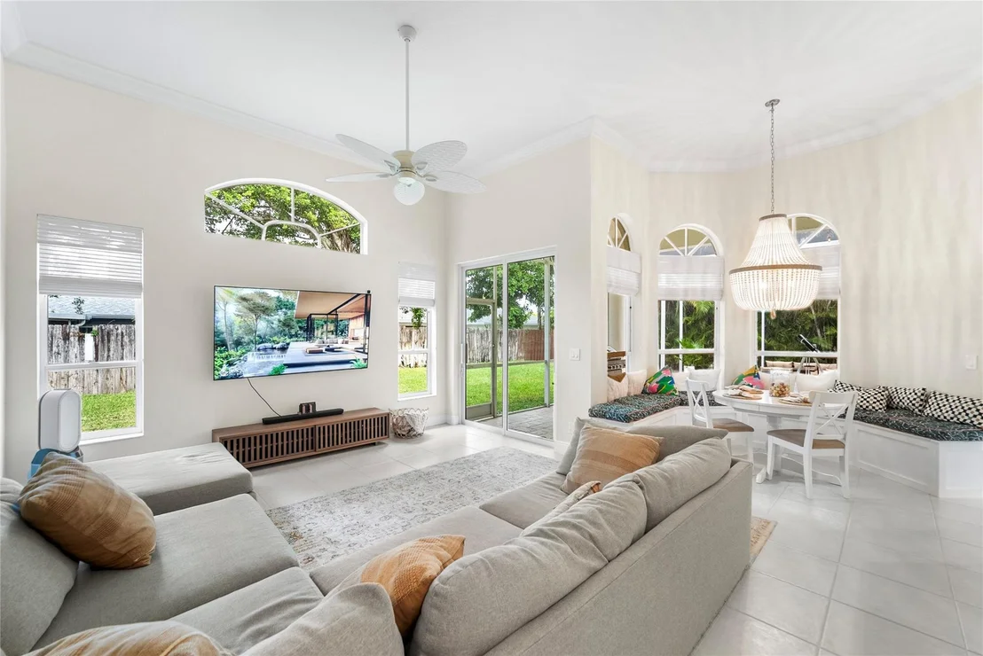 Photo of 10288 Lexington Estates Boulevard