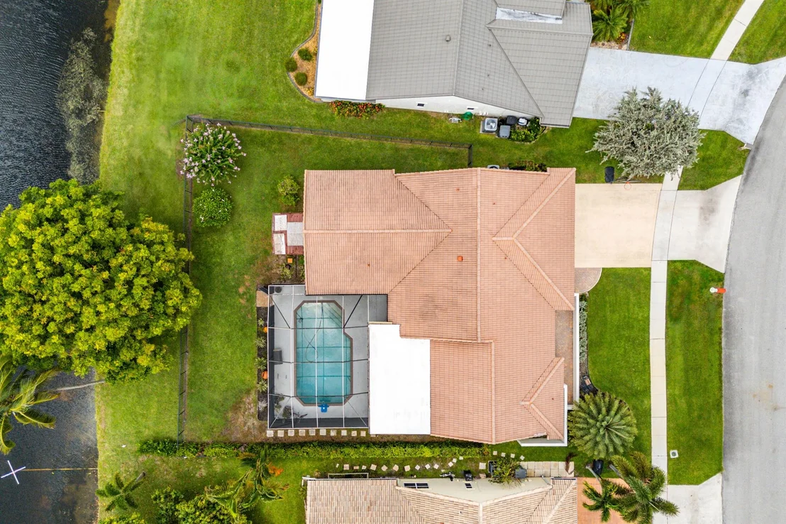 Photo of 9847 Sun Pointe Drive