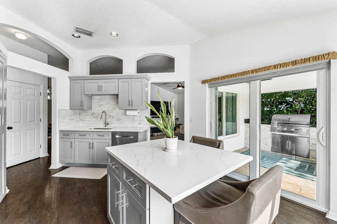 Photo of 583 Canoe Point
