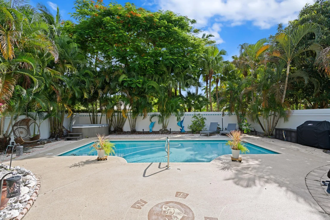 Photo of 1200 Gator Trail