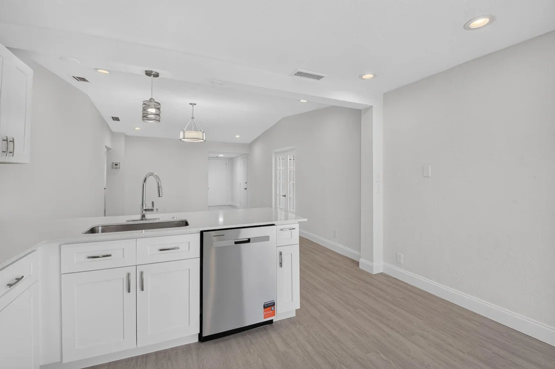 Photo of 5444 Laurel Oak Street