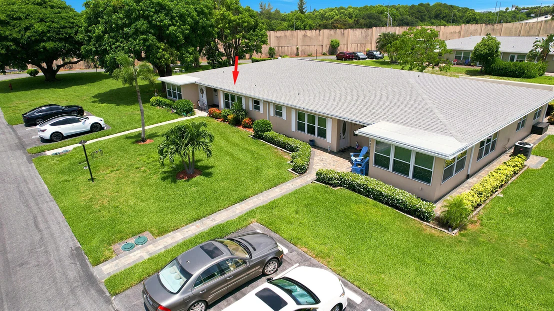 Photo of Unit B at 295 High Point Boulevard