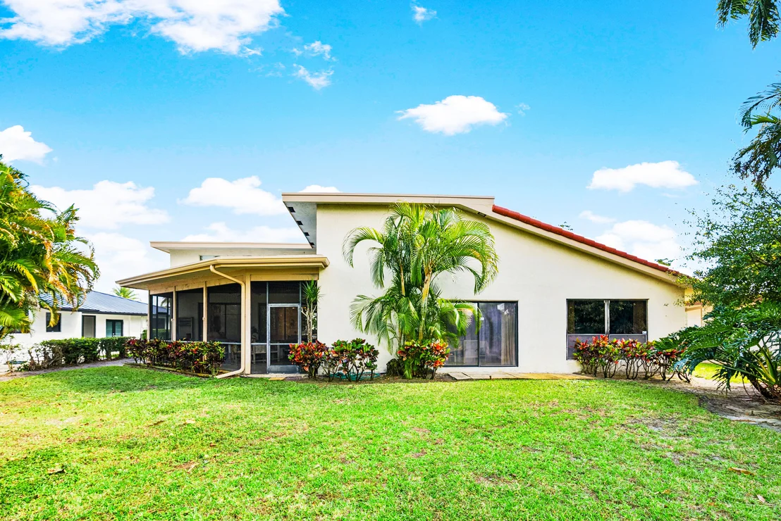 Photo of 5104 Pineview Circle