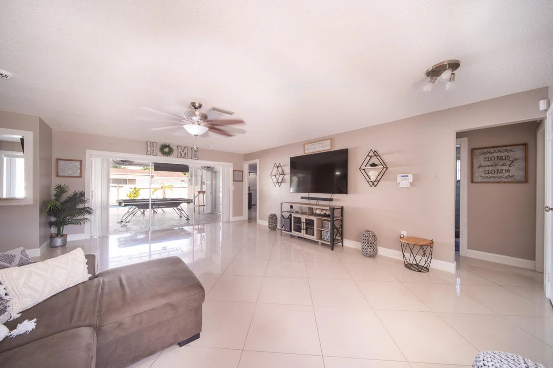 Photo of 8457 Sheraton Drive