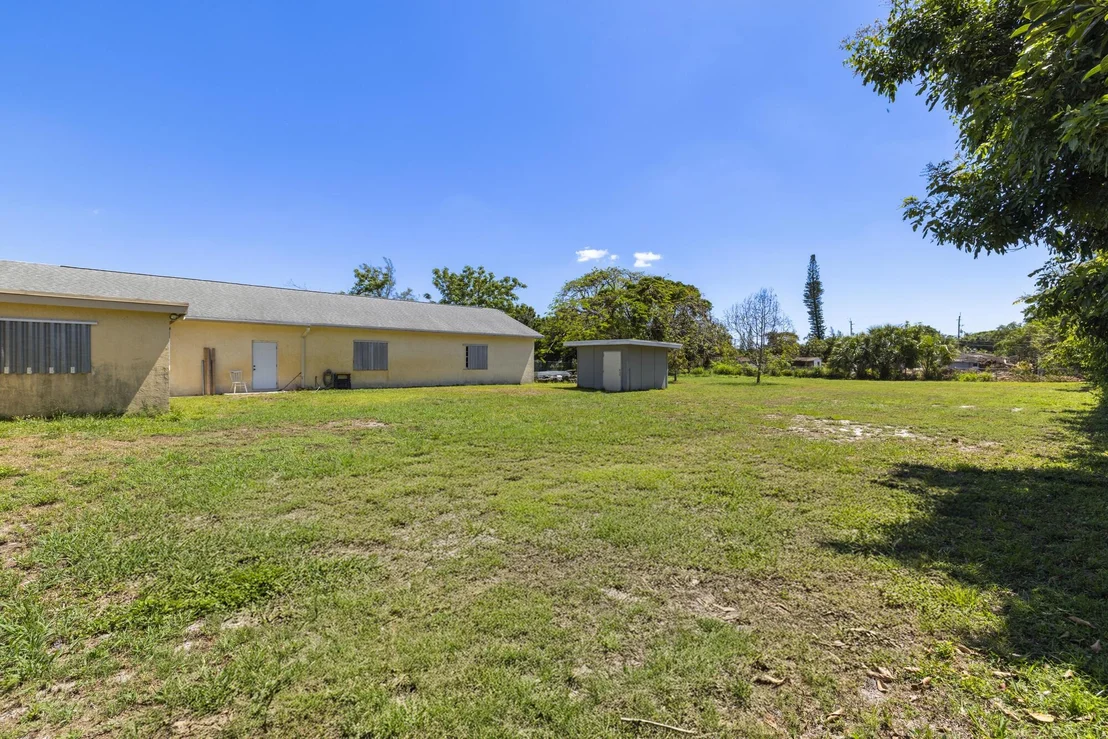 Photo of 4838 Coconut Road