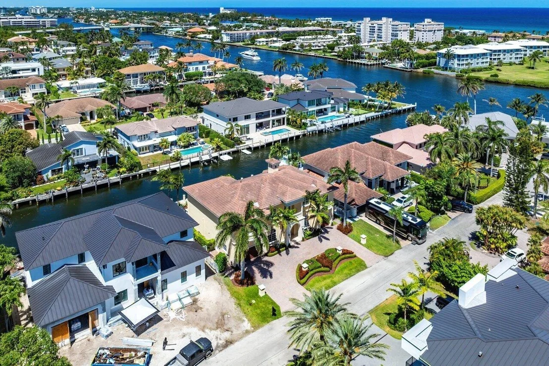 Photo of 953 Banyan Drive