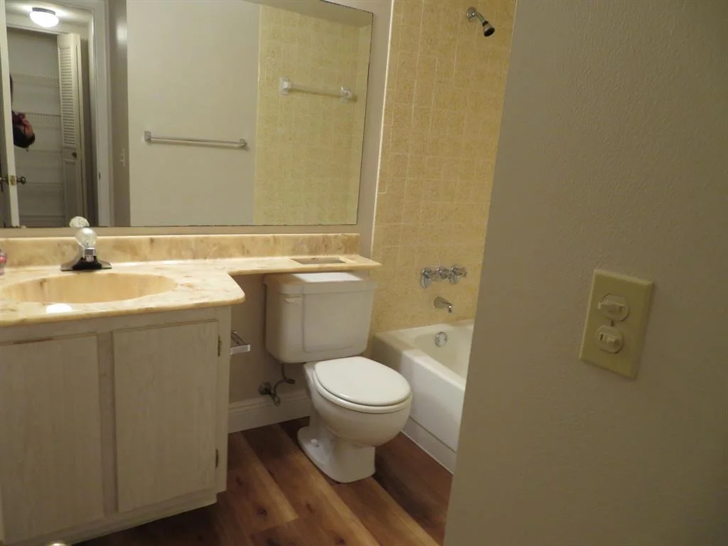 Photo of Unit D1 at 313 Knotty Pine Circle