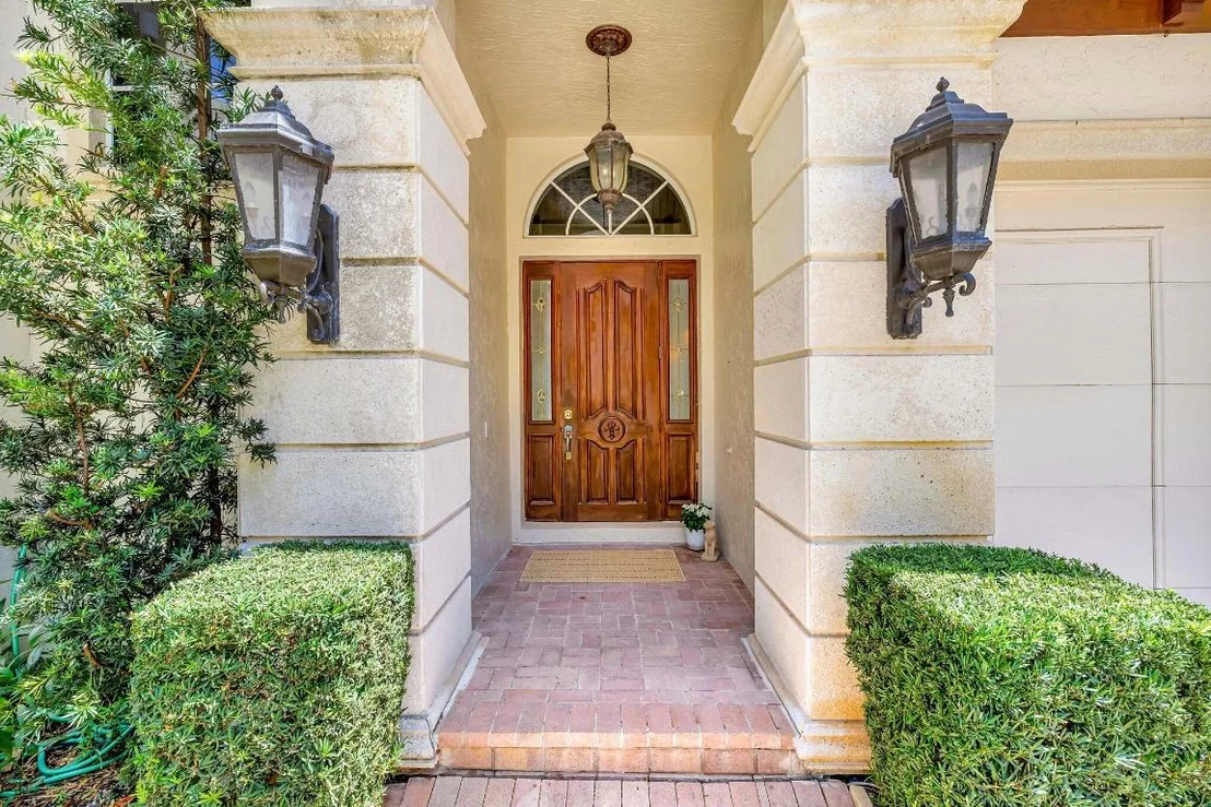 Photo of 3628 S Ocean Boulevard